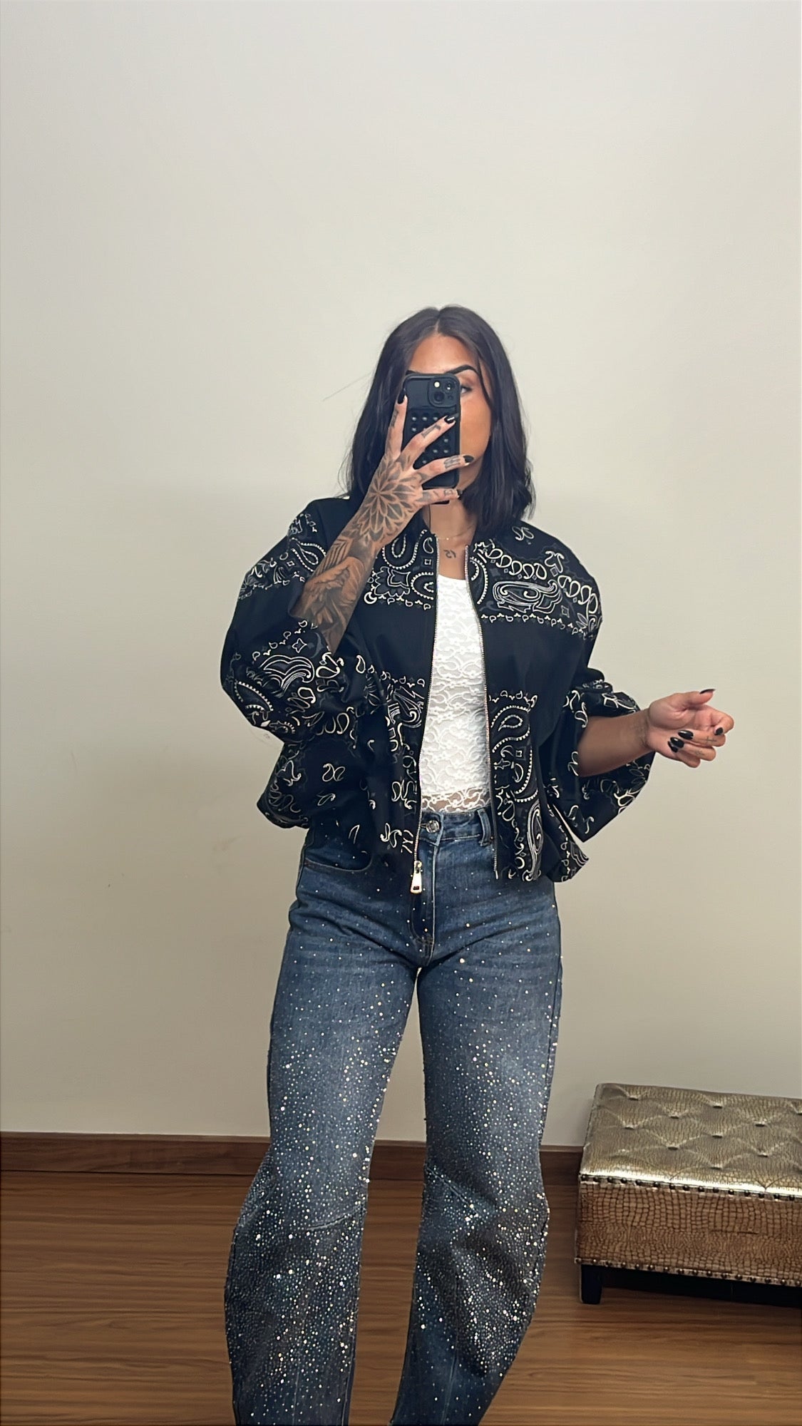 Bomber indie negra