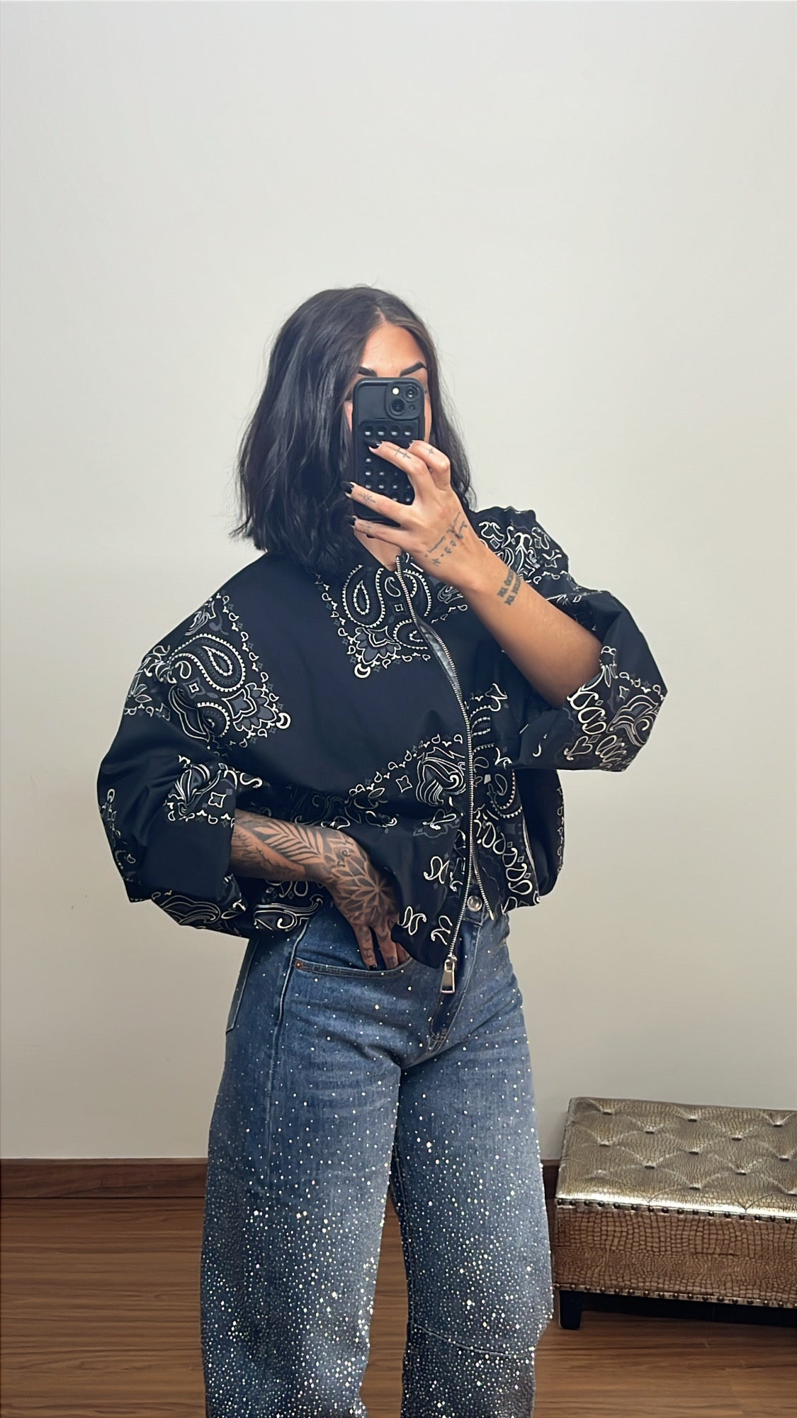 Bomber indie negra