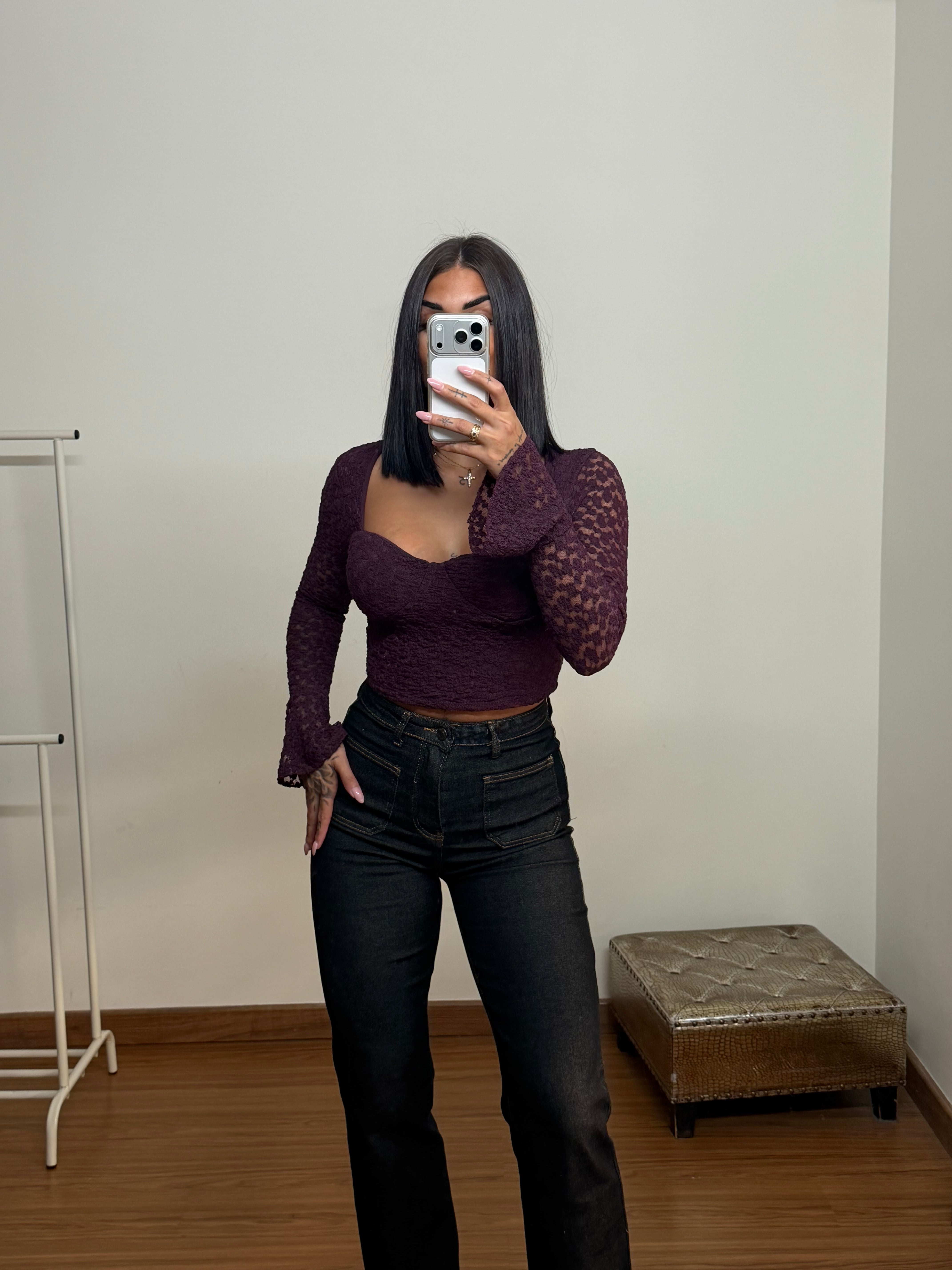 Top corazón encaje vino