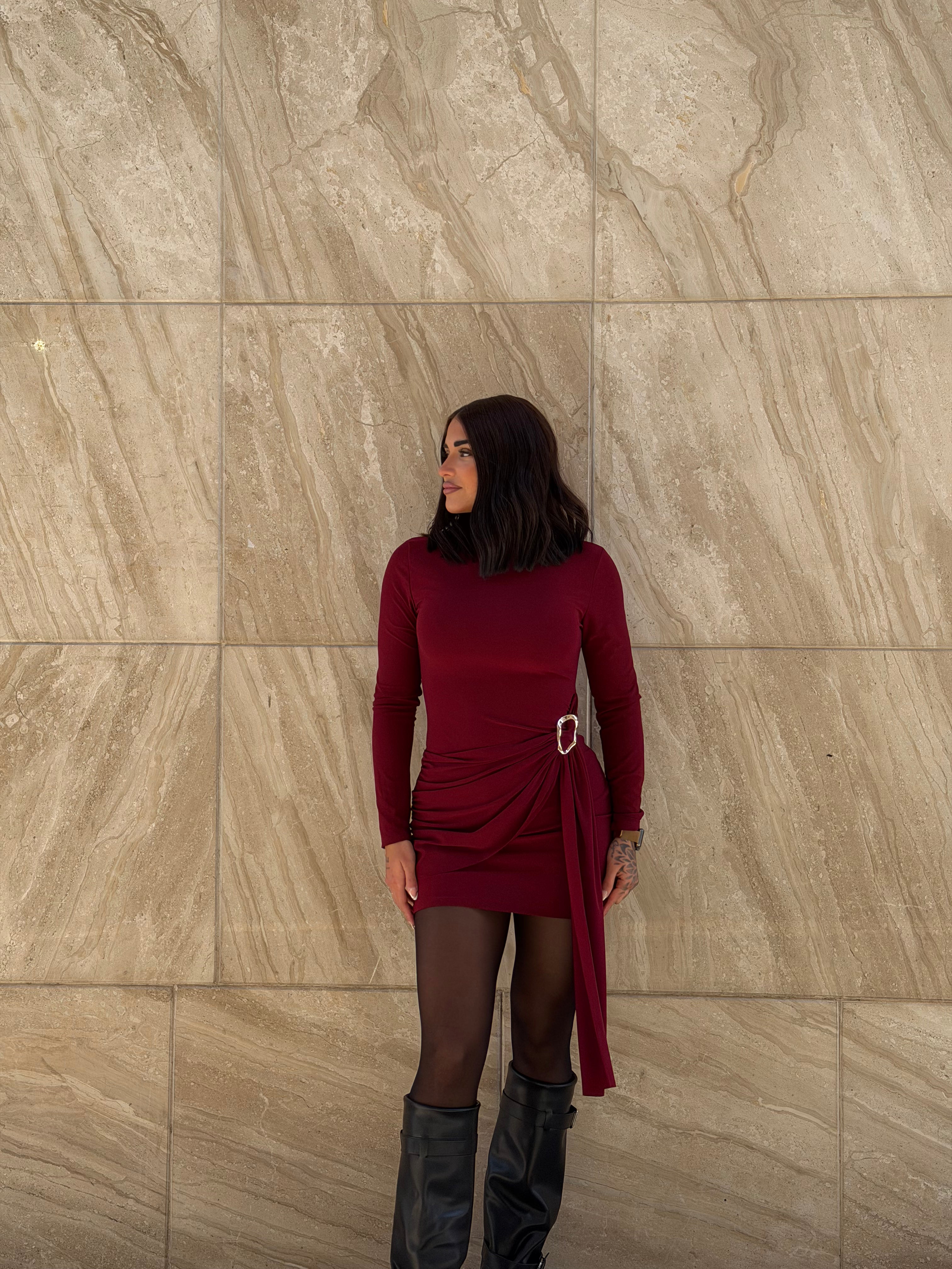 vestido linda burdeos